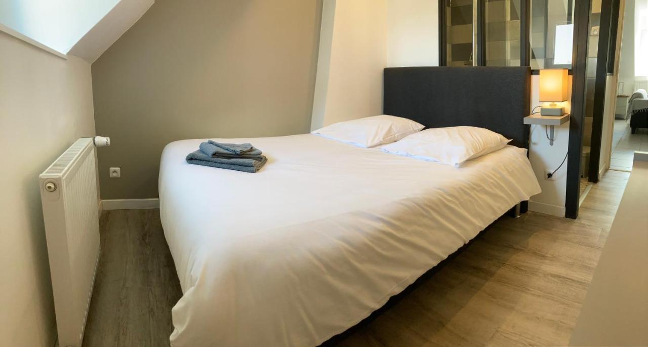 Le Mansard, Atypique, Gare Et Tramway 4Min A Pied Apartment Bagian luar foto